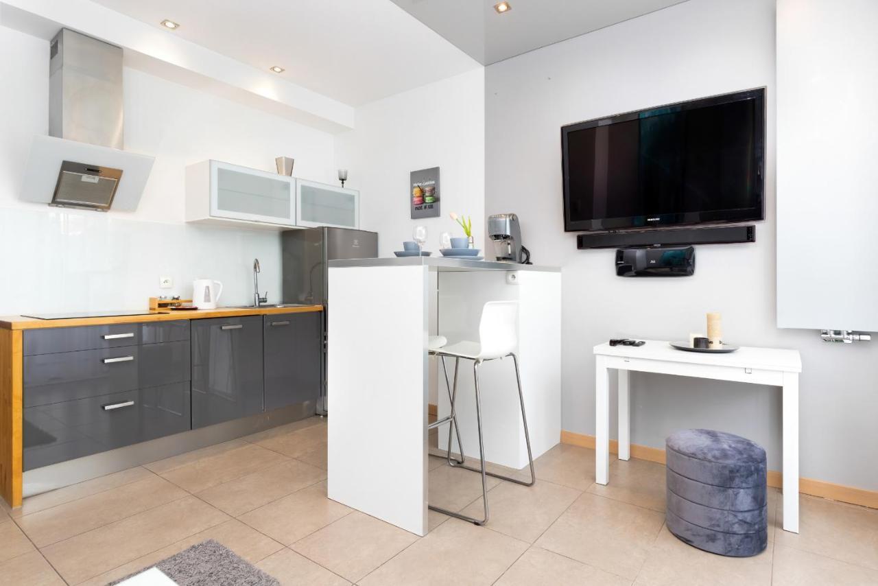 Old Town Neptun Apartments By Noclegi Renters Gdansk Ngoại thất bức ảnh